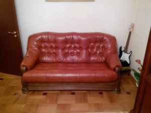 Ремонт кожаных диванов